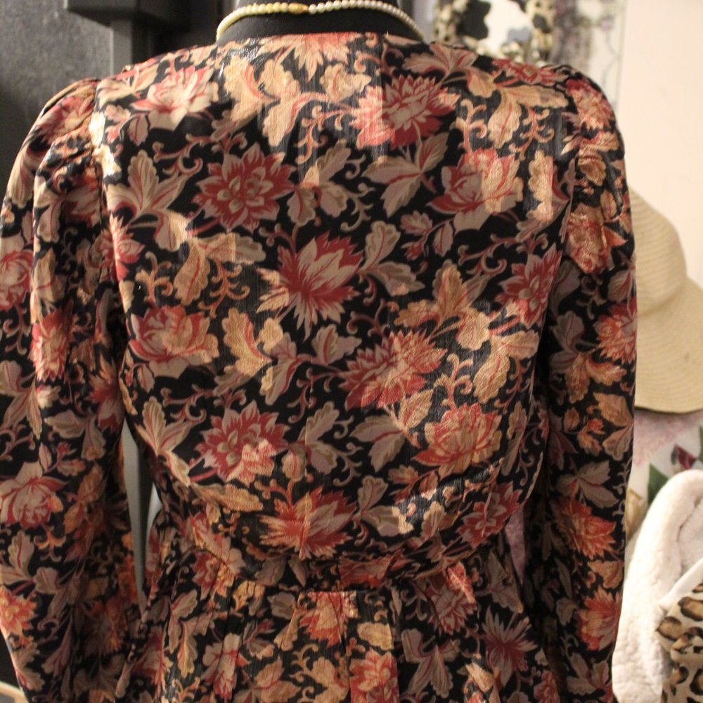 Express Dressy Blouse - Picture 10 of 10